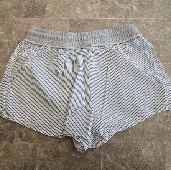 Zara Boxer Shorts Sz M - Picture 3 of 3